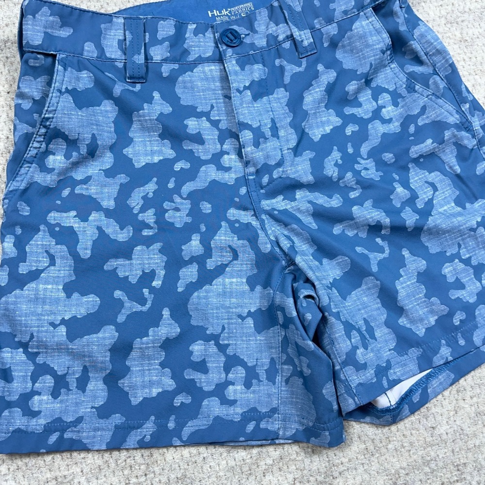 Huk Shorts Men Small Blue Camo Chino Performance Hiking 6" Inseam Fishing - Picture 4 of 14